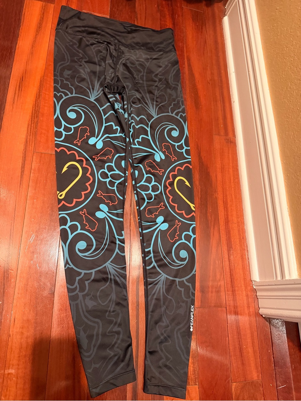 Pelagic Oceanflex REVERSIBLE Women's Active Swim Legging Black or hooks & fish